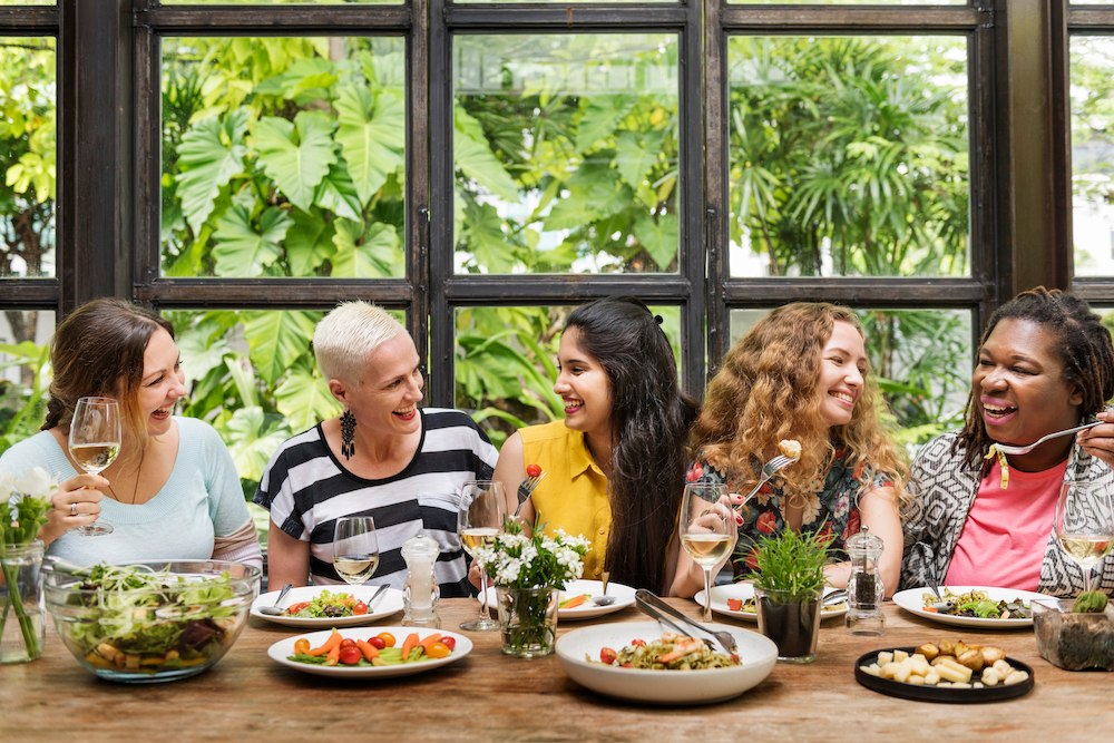 Diversity Women Group Hanging Eating Together Concept